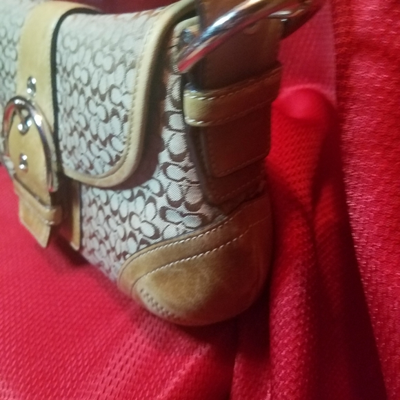 Coach Signature Satchel - Picture 12 of 16